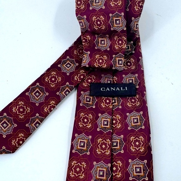 Canali Red and Black Geometric Pattern 100% Silk Tie - Picture 5 of 7